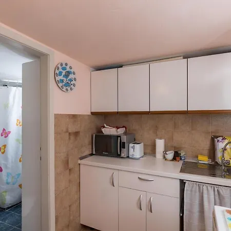 Appartamento Fanita - With Terrace And Garden View Ragusa